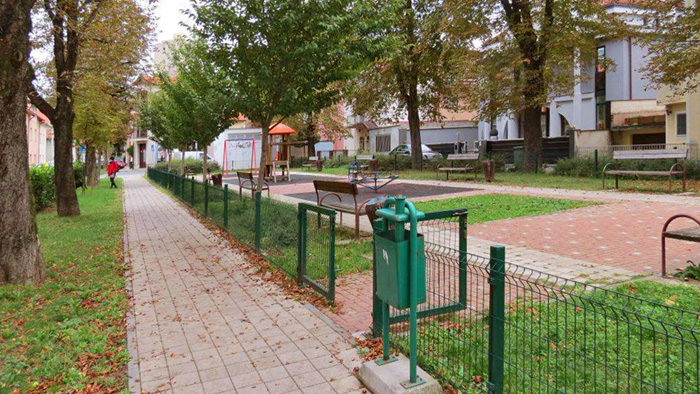 Park u Lošinjskoj ulici [ VR 2015.]